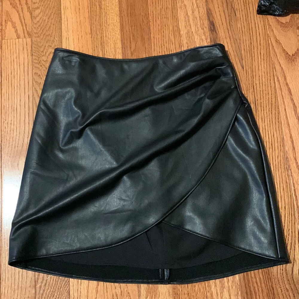 xs Rewash black leather skirt